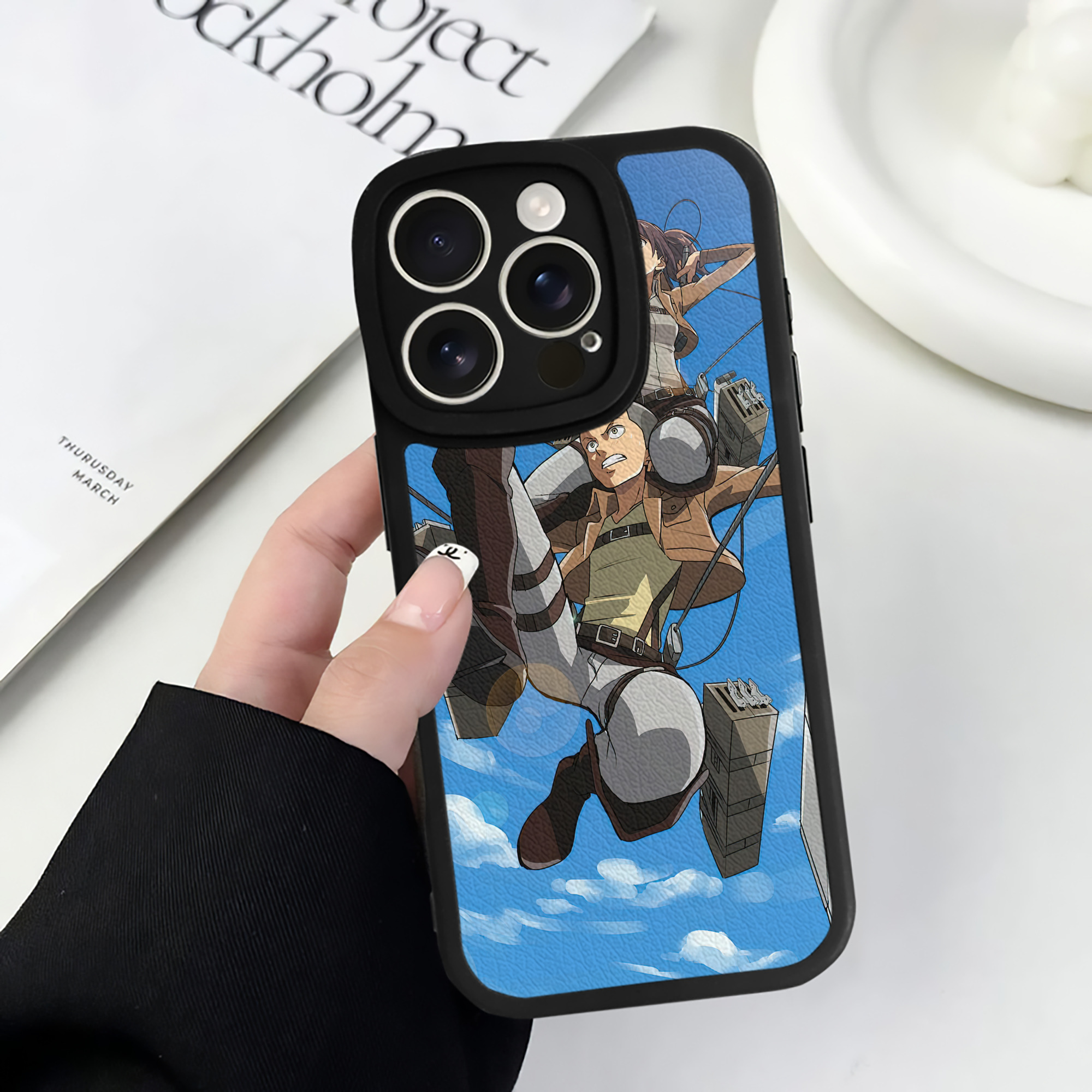 （画像用） 進撃の巨人 Attack on Titan 【iPhone 16シリーズ対応】シリコンスマホケース（レザー調） 材質：シリコン